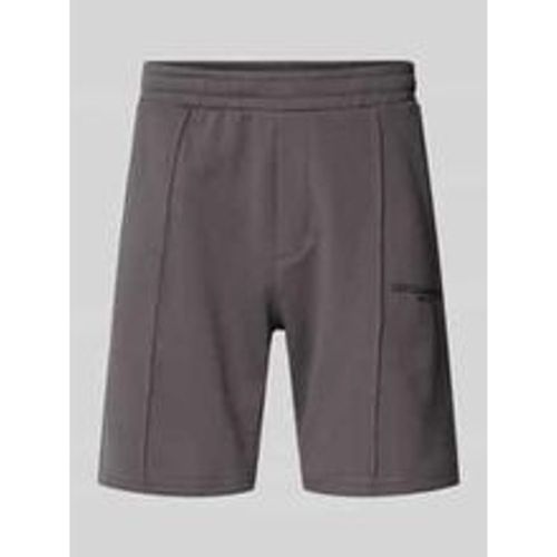 Regular Fit Sweatshorts mit fixierten Bügelfalten - Only & Sons - Modalova