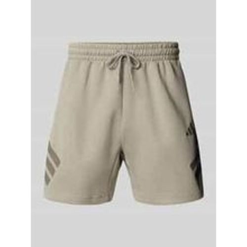 Sweatshorts mit elastischem Bund - adidas Sportswear - Modalova