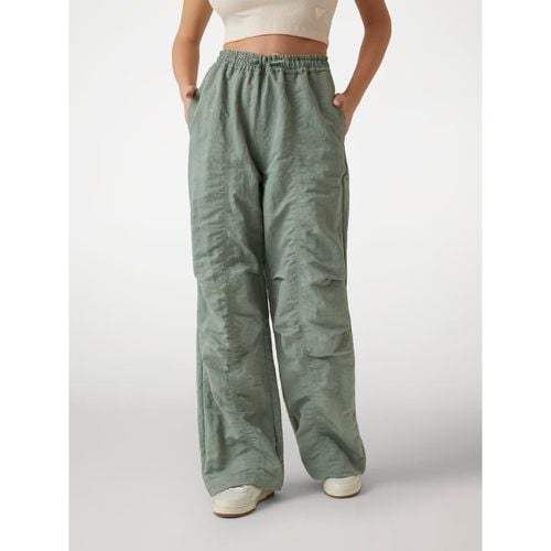 Pantaloni Jogger A Gamba Ampia - Guess - Modalova