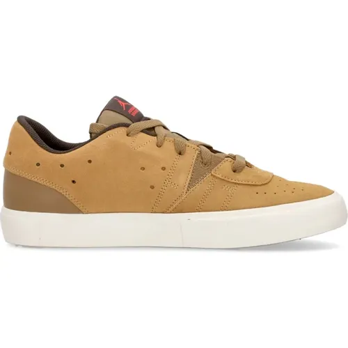 Elemental Gold Niedriger Sneaker , Herren, Größe: 46 EU - Jordan - Modalova