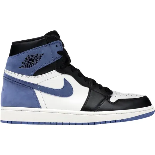 Blue Moon Retro High Limited Edition , male, Sizes: 10 1/2 UK, 10 UK, 11 UK, 12 UK, 7 UK, 6 1/2 UK, 11 1/2 UK, 13 1/2 UK, 8 1/2 UK, 8 UK, 9 UK, 6 UK, - Nike - Modalova