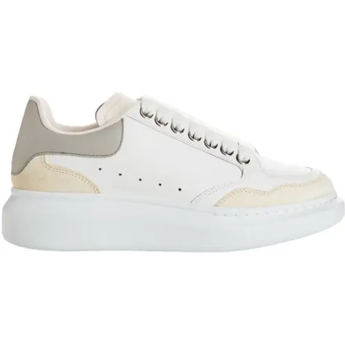 Classic Leather Oversize Lace-up Sneakers , female, Sizes: 4 UK, 5 1/2 UK - alexander mcqueen - Modalova