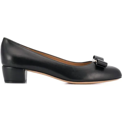 Vara bow pump , female, Sizes: 8 UK - Salvatore Ferragamo - Modalova