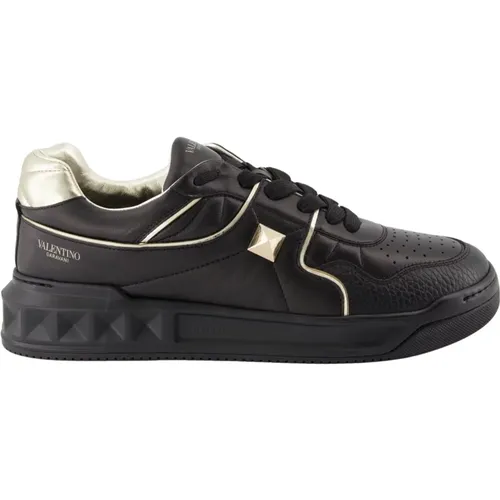 One Stud Lace-Up Baskets , male, Sizes: 8 UK - Valentino Garavani - Modalova