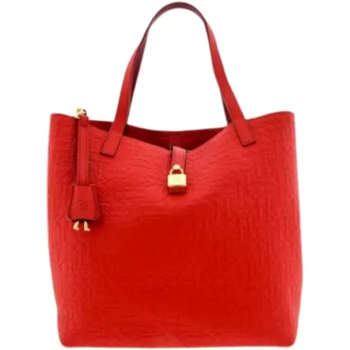 Locked M Matryoshka Leather Handbag , female, Sizes: ONE SIZE - Carolina Herrera - Modalova