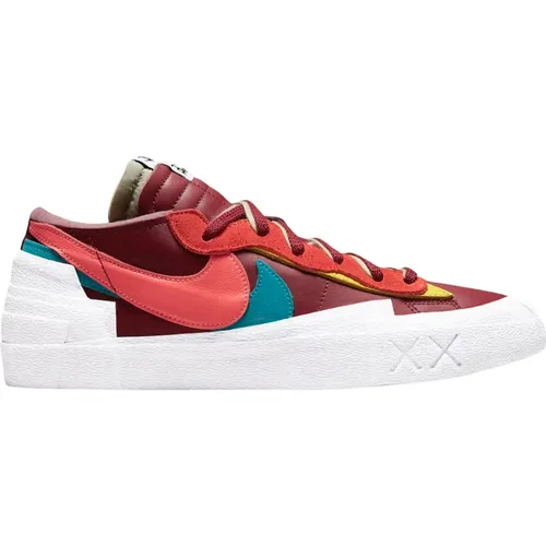 Limited Edition Low sacai Kaws Red , male, Sizes: 13 UK, 14 1/2 UK, 2 UK, 5 UK, 10 UK, 8 UK, 9 UK, 2 1/2 UK, 3 1/2 UK, 6 UK, 6 1/2 UK, 11 1/2 UK, 7 UK - Nike - Modalova