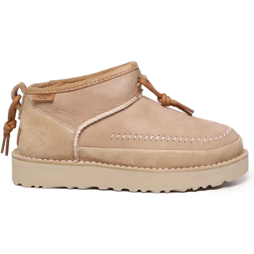 Sheepskin Boots with Asymmetrical Top Edge , female, Sizes: 6 1/2 UK, 3 UK - Ugg - Modalova