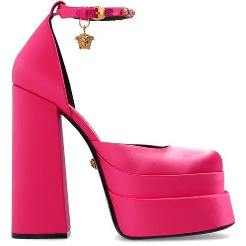 ‘Medusa Aevitas’ platform pumps , female, Sizes: 7 UK - Versace - Modalova