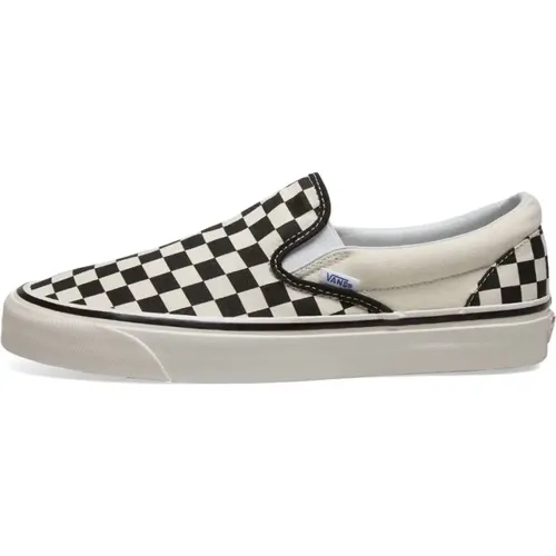 Retro Checkerboard Slip On Sneaker , male, Sizes: 11 UK - Vans - Modalova