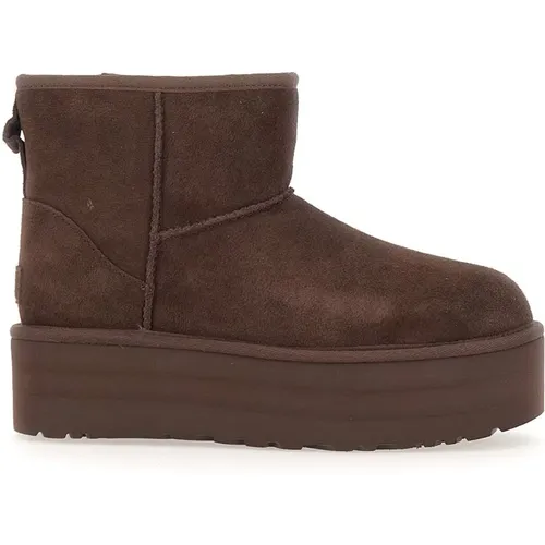 Boots - Stylish and Comfortable , female, Sizes: 3 UK, 7 UK, 8 UK, 4 UK, 5 UK - Ugg - Modalova