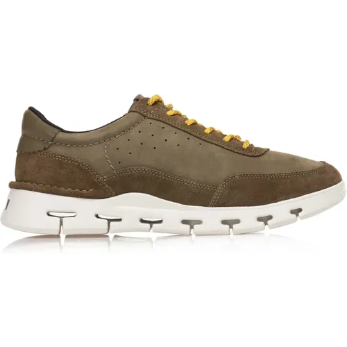 Grüne Nubuk Herren Sneakers Nature , Herren, Größe: 41 EU - Clarks - Modalova