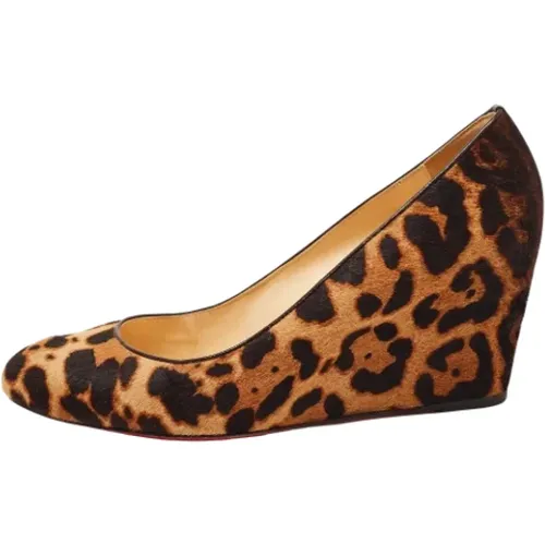 Pre-owned Leather heels , female, Sizes: 7 1/2 UK - Christian Louboutin Pre-owned - Modalova