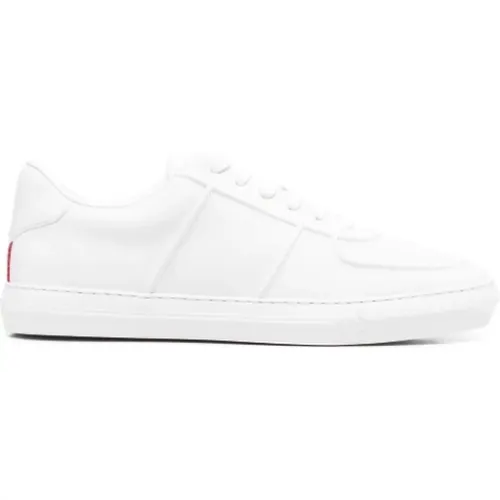 Low-Top Sneakers with Stripe Detailing , male, Sizes: 9 1/2 UK, 7 UK - Moncler - Modalova