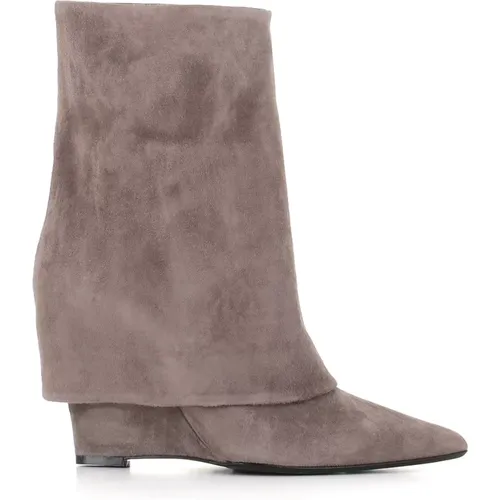 Grey Suede V-Cut High Boots , female, Sizes: 6 UK, 4 UK, 7 UK, 5 UK, 5 1/2 UK, 4 1/2 UK - Sergio Levantesi - Modalova