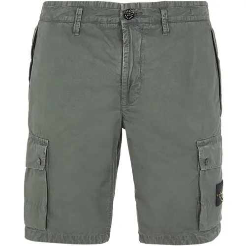 Grüne Shorts mit Mehreren Taschen , Herren, Größe: W31 - Stone Island - Modalova