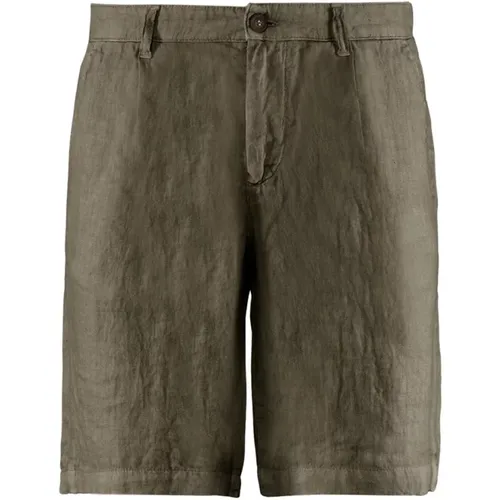 Linen Chino Shorts with Pleats , male, Sizes: W36, W33, W38, W30, W32 - BomBoogie - Modalova