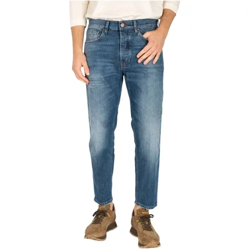 Men Medium Wash Jeans , male, Sizes: W34, W32, W33, W31 - Don The Fuller - Modalova