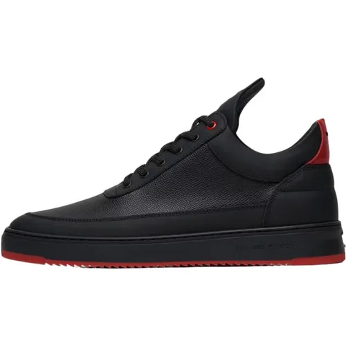 Low Top Tech Crumbs Red , male, Sizes: 6 UK, 11 UK, 7 UK, 9 UK, 8 UK, 5 UK, 10 UK, 12 UK - Filling Pieces - Modalova