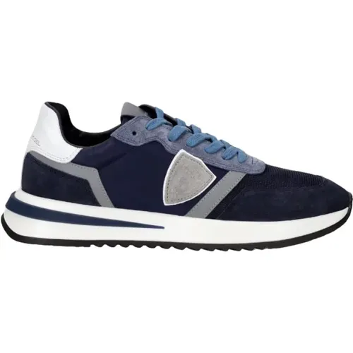 Sneakers Blue , male, Sizes: 10 UK, 7 UK, 9 UK - Philippe Model - Modalova