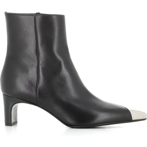 Leather Pointed Toe Boots , female, Sizes: 5 UK, 7 UK, 5 1/2 UK, 4 1/2 UK, 4 UK, 3 UK, 6 UK - Sergio Levantesi - Modalova