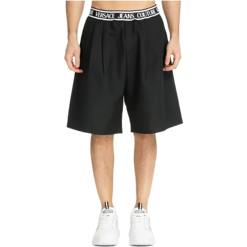 Einfarbige Bermuda-Shorts mit elastischem Bund und Logo-Tasche , Herren, Größe: L - Versace Jeans Couture - Modalova