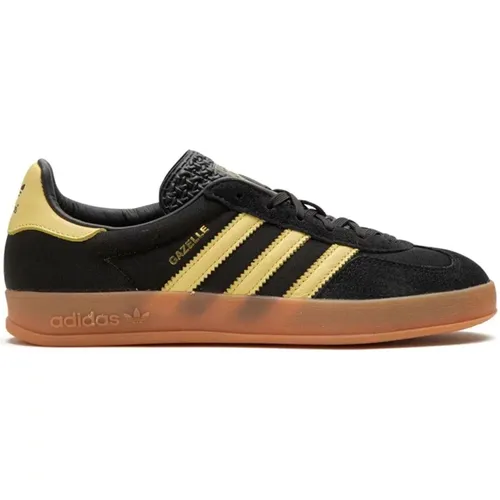 Gazelle Indoor Sneakers for Men , male, Sizes: 8 UK, 7 1/3 UK, 8 2/3 UK, 10 UK, 9 1/3 UK, 10 2/3 UK - Adidas - Modalova