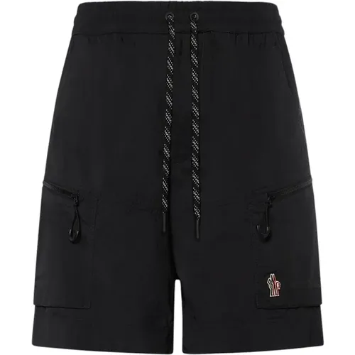 Grenoble Cargo Shorts in , male, Sizes: M, L - Moncler - Modalova