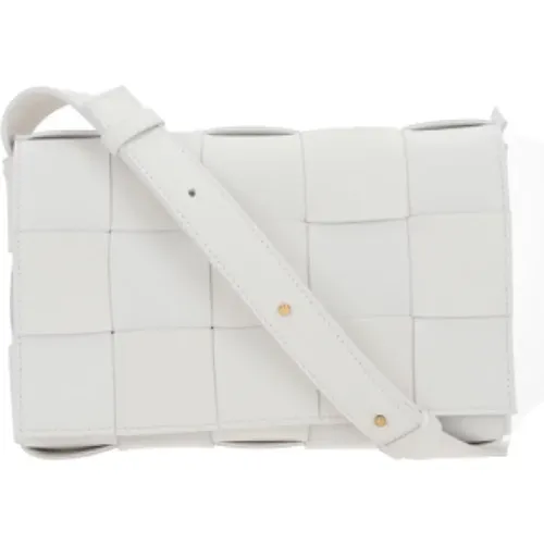 Maxi Intrecciato Shoulder Bag , female, Sizes: ONE SIZE - Bottega Veneta - Modalova