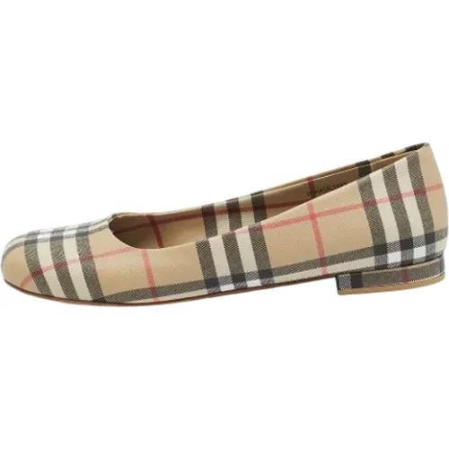 Pre-owned Coated canvas flats , female, Sizes: 7 1/2 UK - Burberry Vintage - Modalova