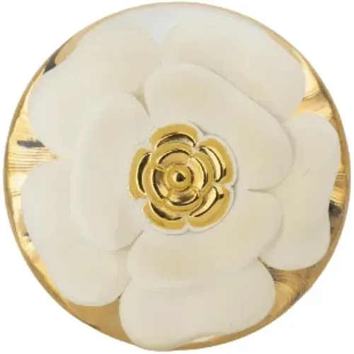 Gold-Plated Metal Bracelet with White Camellia , female, Sizes: ONE SIZE - Chanel Vintage - Modalova