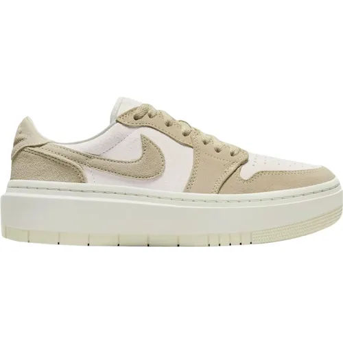 Limited Edition Elevate Low Coconut Milk , male, Sizes: 8 1/2 UK, 10 1/2 UK, 2 1/2 UK, 6 1/2 UK, 4 UK, 6 UK, 9 UK, 8 UK, 10 UK, 4 1/2 UK, 2 UK, 5 UK, - Nike - Modalova