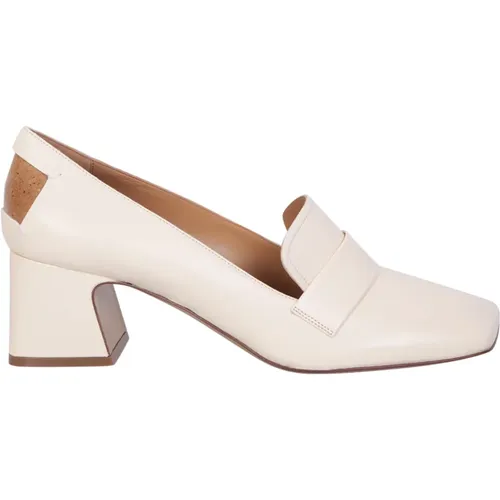 Contemporary Square Toe Loafers with Trapeze Heel , female, Sizes: 7 UK - Maison Margiela - Modalova