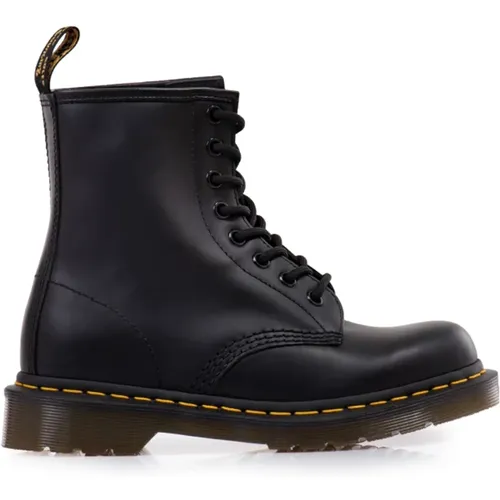 Schwarze Leder Unisex Stiefel 3cm Plateau - Dr. Martens - Modalova