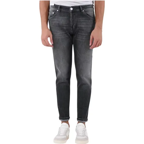 Skinny Fit Jeans mit Lederlogo , Herren, Größe: W31 - PT Torino - Modalova