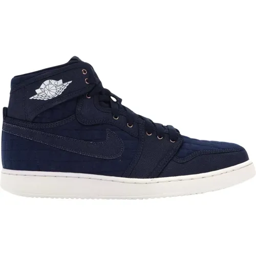 Quilted High Top Sneakers , male, Sizes: 8 UK, 8 1/2 UK, 10 1/2 UK, 9 UK, 6 1/2 UK, 6 UK, 11 1/2 UK - Nike - Modalova