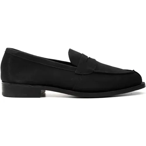 Maine Mocassino Flat Shoes , male, Sizes: 10 1/2 UK, 6 1/2 UK, 10 UK, 9 1/2 UK, 8 1/2 UK, 8 UK - Tricker's - Modalova