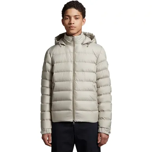 Arneb Jacket - Stylish and Warm , male, Sizes: L, XL, 3XL, 2XL - Moncler - Modalova