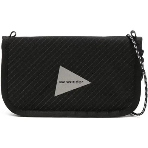 Reflective Checkered Wallet with Shoulder Strap , male, Sizes: ONE SIZE - And Wander - Modalova