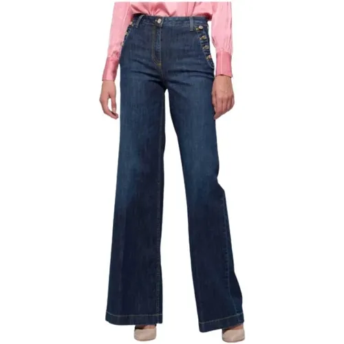 Ausgestellte High-Waist-Jeans mit Knopfdetail - Kocca - Modalova