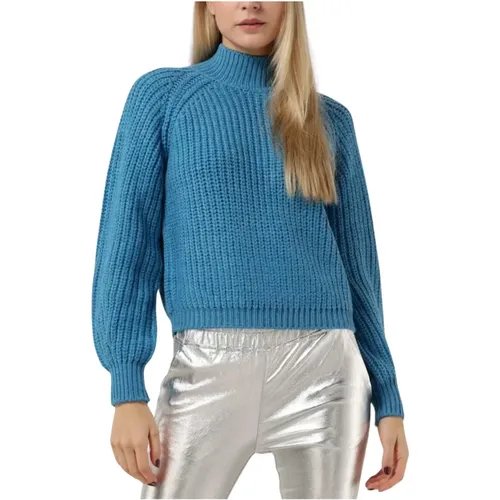 Blauer Strickpullover mit hohem Kragen - Y.A.S - Modalova