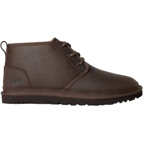 Distressed Braune Wildleder Chukka Stiefel , Herren, Größe: 44 EU - Ugg - Modalova