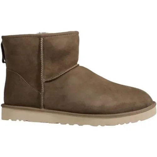 Suede Boots Fall/Winter Collection , male, Sizes: 10 UK, 8 UK, 6 UK, 7 UK - Ugg - Modalova