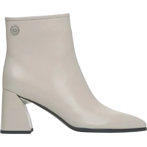 Women's Light Leather Ankle Boots with a Pointed Toe Er00115878 , female, Sizes: 6 UK, 3 UK, 5 UK, 4 UK, 7 UK - Estro - Modalova