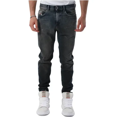 Slim Fit Destroyer Jeans , Herren, Größe: W31 - Diesel - Modalova