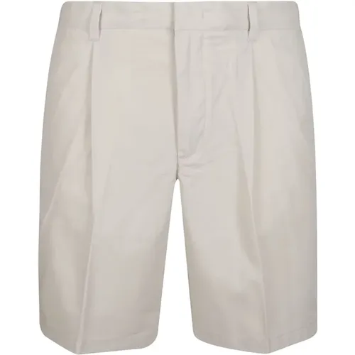 Stylische Bermuda-Shorts für Männer - Emporio Armani - Modalova