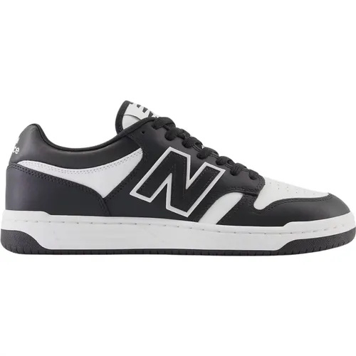 Classic White/Black Sneakers , male, Sizes: 4 UK, 6 1/2 UK, 8 UK, 10 UK, 4 1/2 UK, 12 1/2 UK, 11 UK, 10 1/2 UK, 8 1/2 UK, 3 UK, 7 1/2 UK, 9 UK - New Balance - Modalova