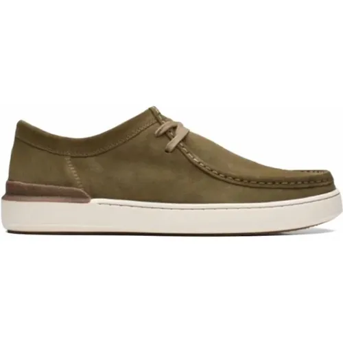 Grüne Olive Wallabee Stil Sneaker , Herren, Größe: 40 1/2 EU - Clarks - Modalova