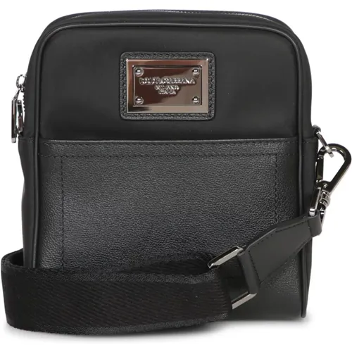 Elegante Schwarze Umhängetasche,Schwarze Bum Bag mit Silberfarbener Hardware - Dolce & Gabbana - Modalova