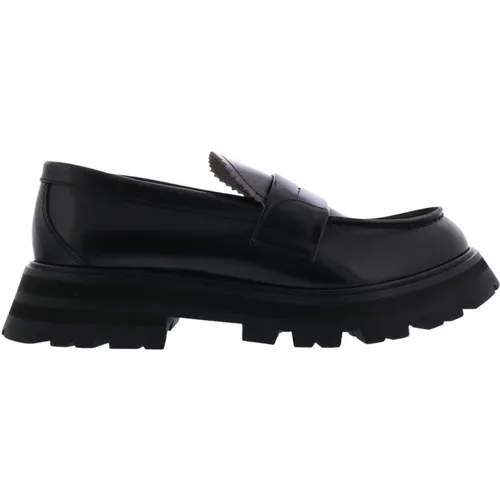 Leather Shiny Liquid Shoe , female, Sizes: 4 UK, 8 UK, 3 UK - alexander mcqueen - Modalova