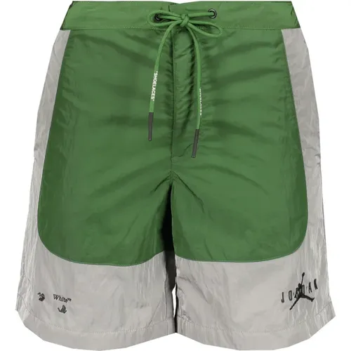 Jordan Bermuda Shorts mit Logo - Off White - Modalova